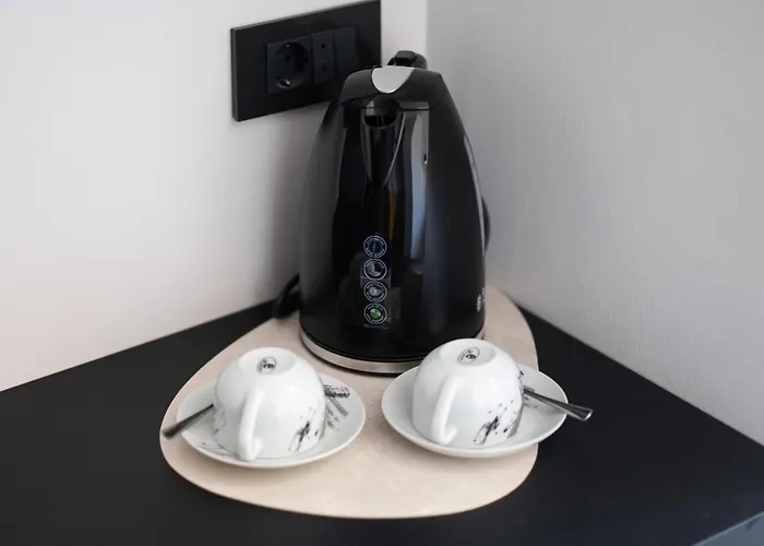 & Torine Ζαντάρ